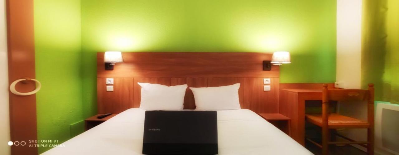 Glisy Hotel Екстериор снимка