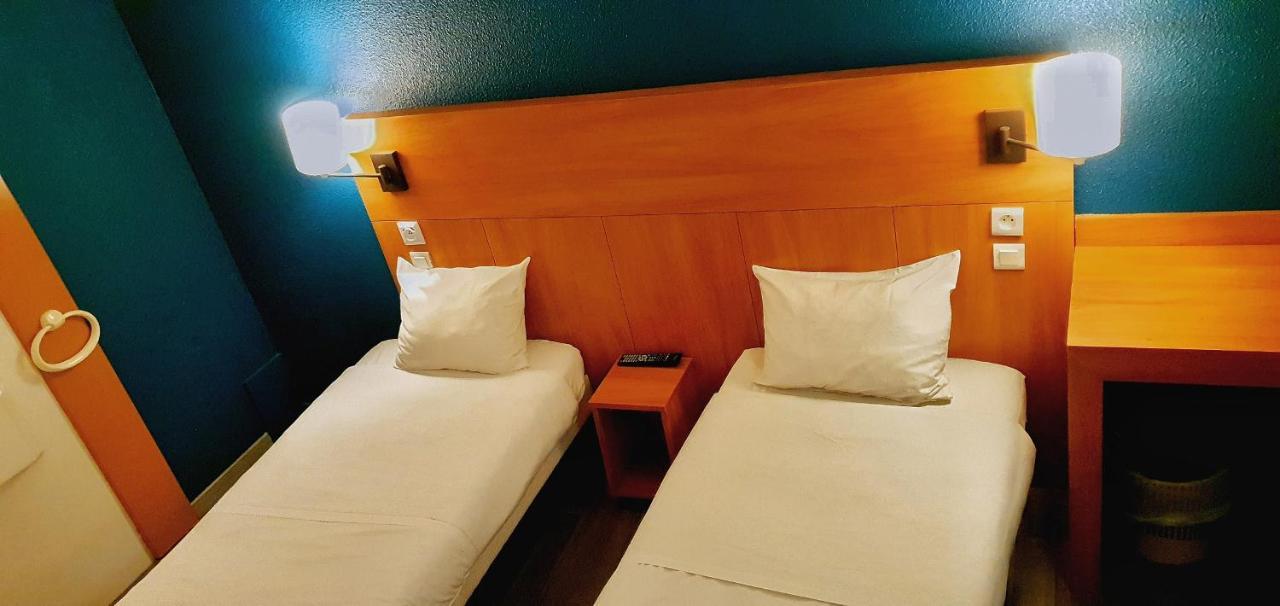 Glisy Hotel Екстериор снимка