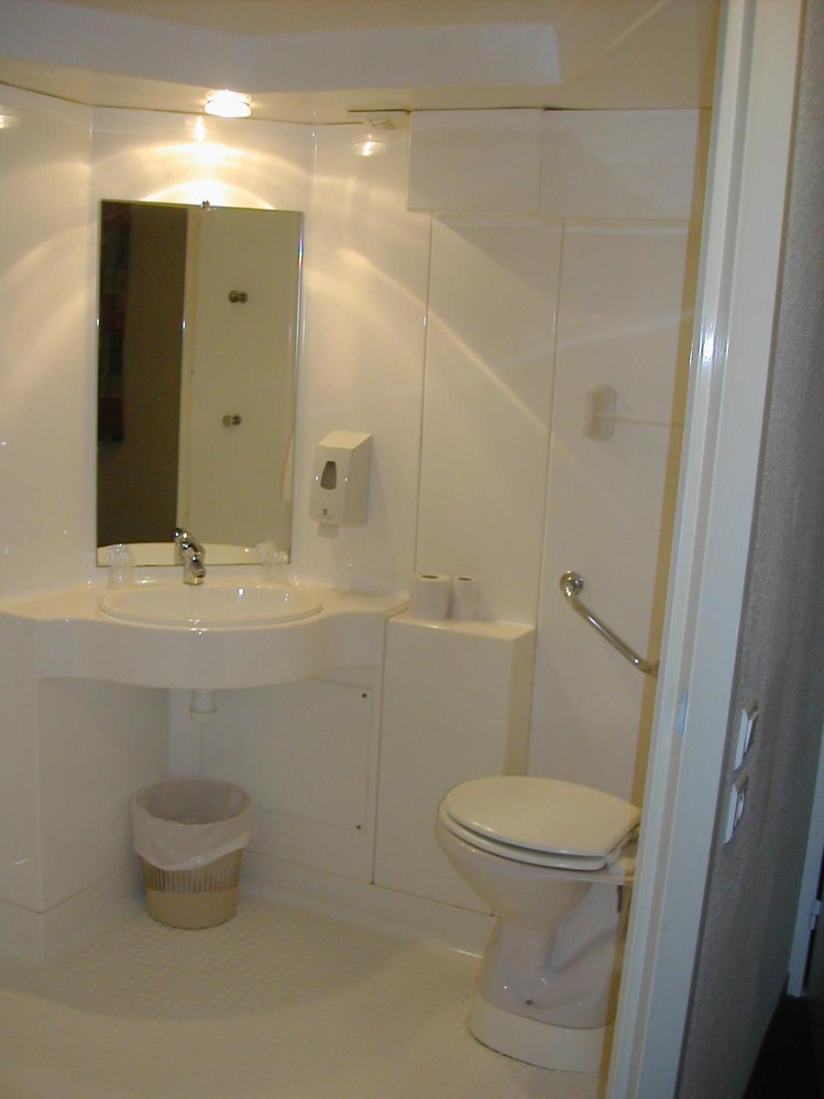 Glisy Hotel Стая снимка